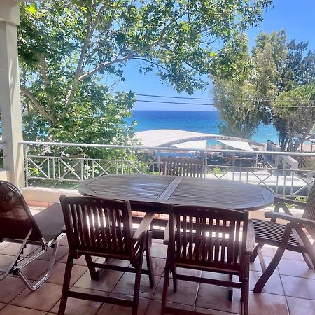 Chloe'S Sunrise Beach House Villa Атина Екстериор снимка